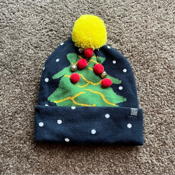 New! [H&M] Holiday Christmas Tree Sweater & matching beanie - Picture 3 of 9